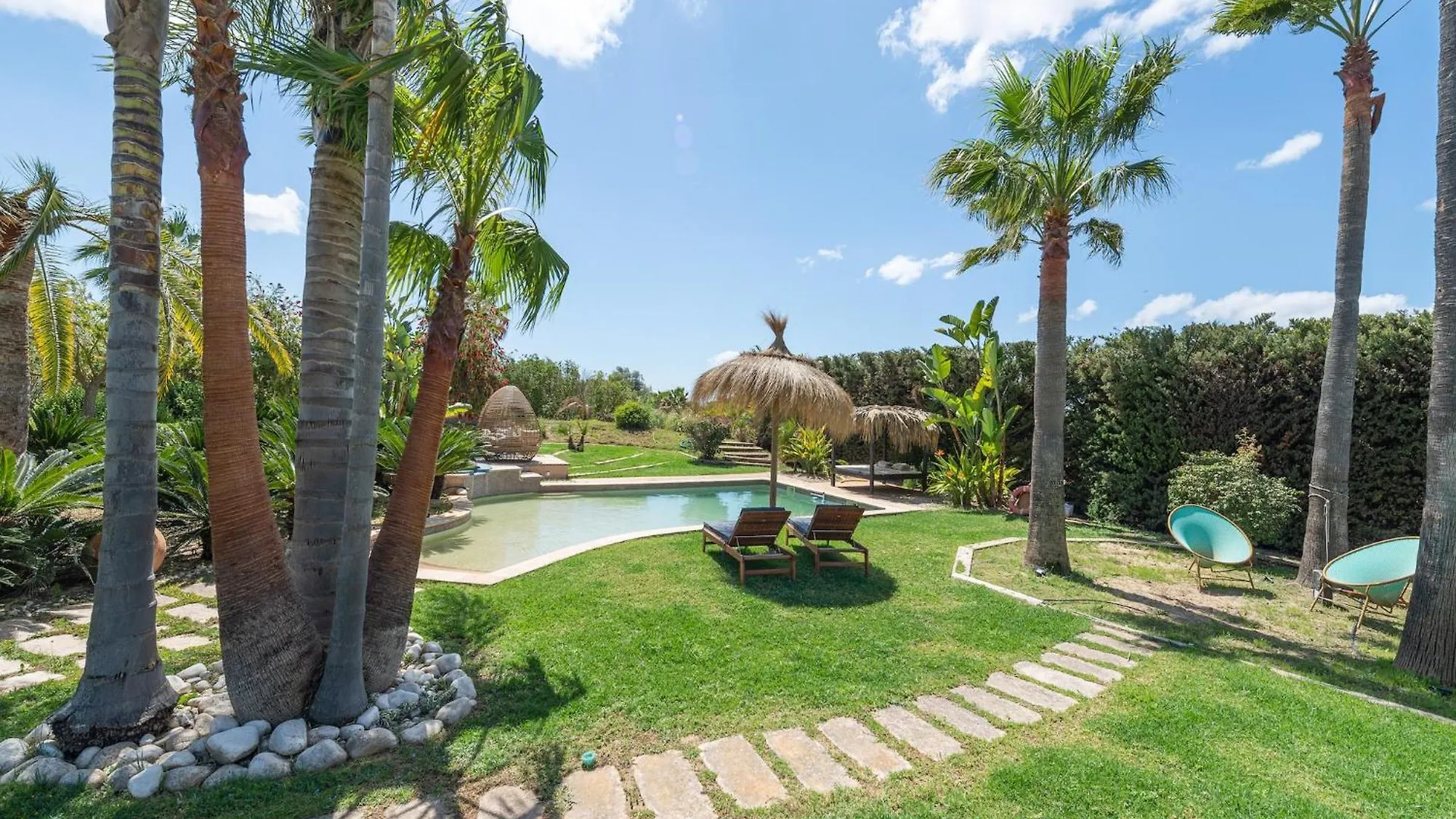 Le Petit Paradis - Villa With Private Pool Lloseta Spain
