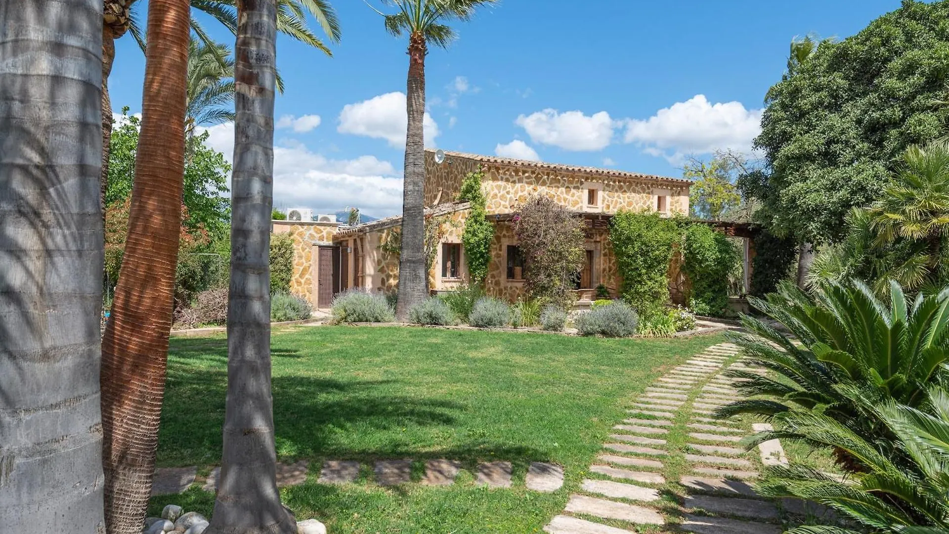 Le Petit Paradis - Villa With Private Pool Lloseta